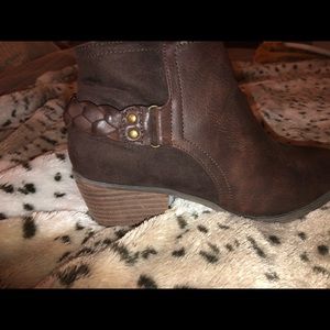 Ankle booties
